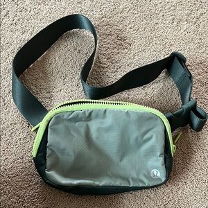 lululemon athletica Green Crossbody Bag